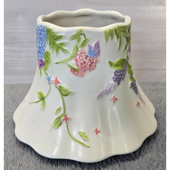 Yankee Candle Other - Yankee Candle Hydrangea Butterfly Ceramic Jar Shade Topper Floral 1161496 White
